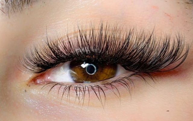 بهترین مرکز مژه در کرج
